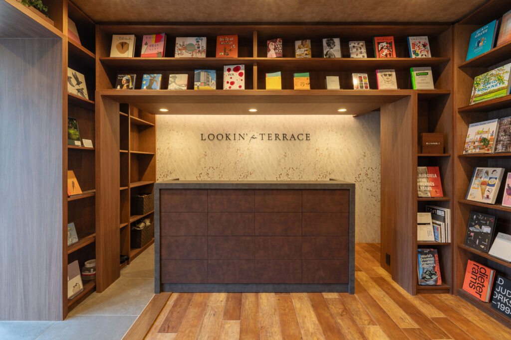 ほんのラウンジ